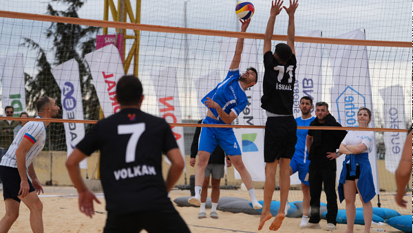 Rekaberliğin Buluşma Noktası senCard Games'te Plaj Voleybolu Heyecanı Başlıyor!